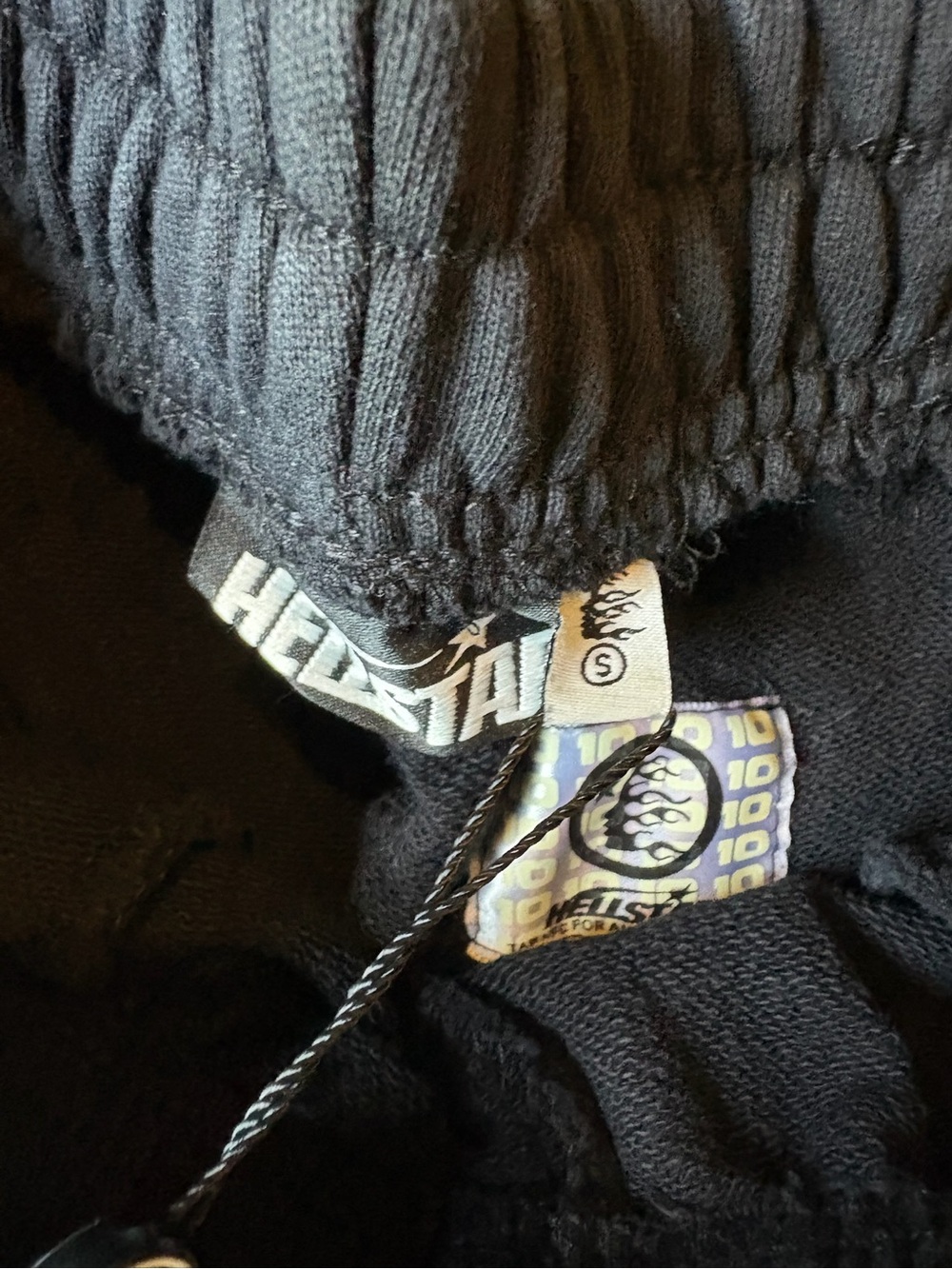 Men's Black Graphic Hybrid Shorts with Tan Sunburst Print - Picture 4 of 6